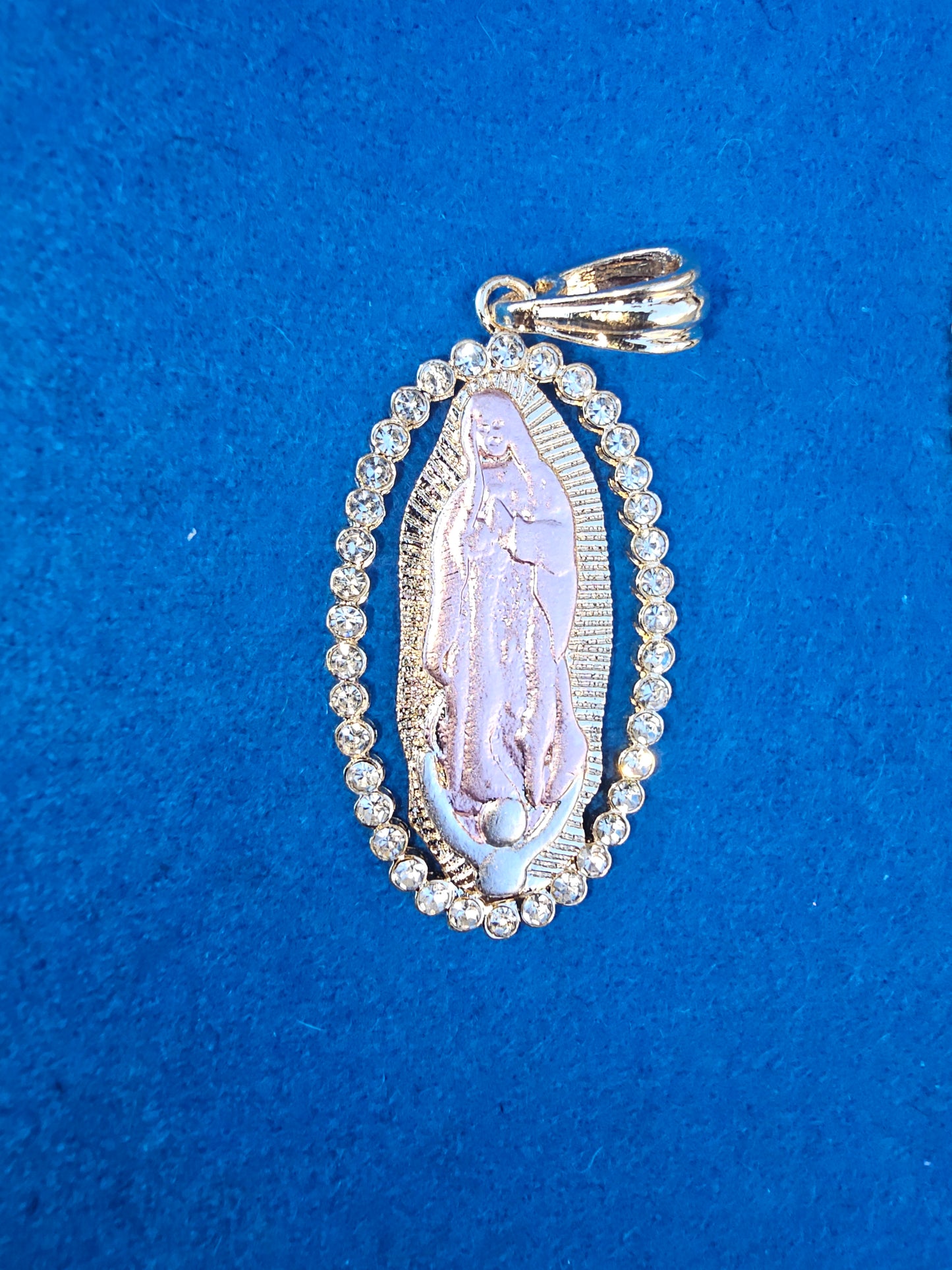 DIJE VIRGEN DE GUADALUPE BAñADO EN ORO DE 18K EN 6 ESTILOS DE CZ DIFERENTES