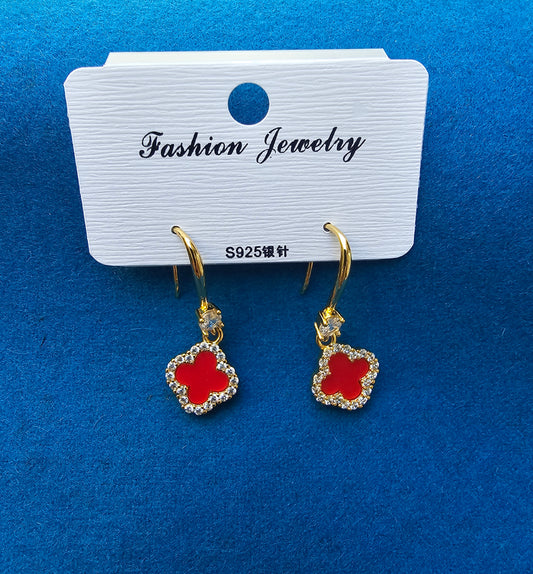 ARETES PENDIENTES EN 4 DIFERENTES ESTILOS Y COLORES BAñADOS EN ORO DE 14K