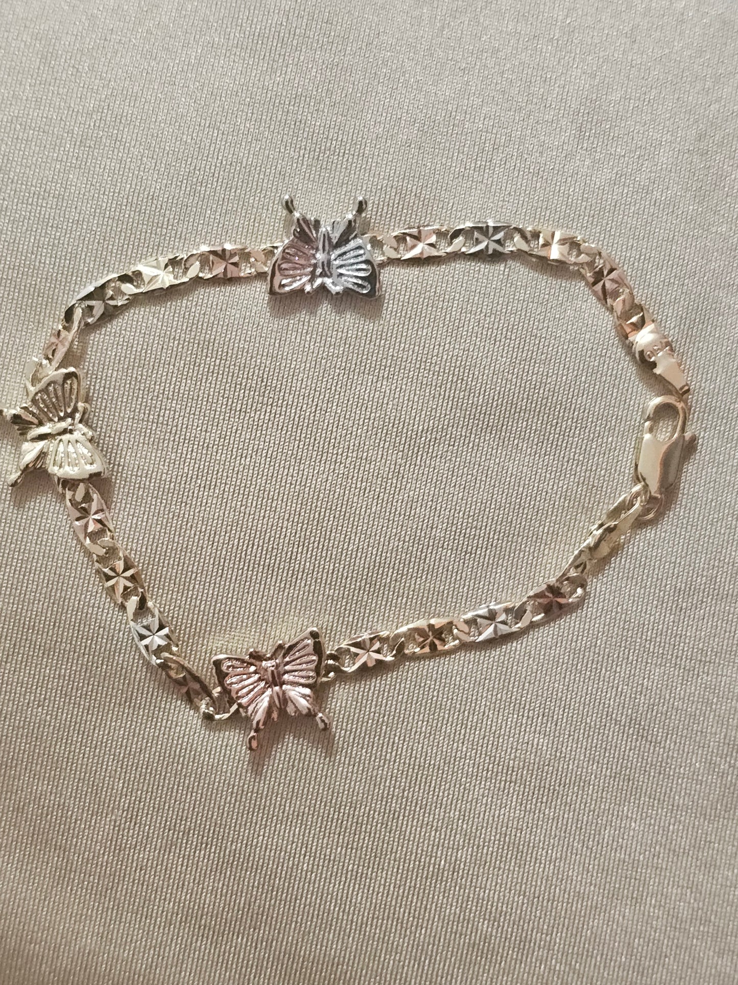 PULSERA DE MUJER DISEñO MARIPOSA 8" BAñAADA EN ORO DE 14K