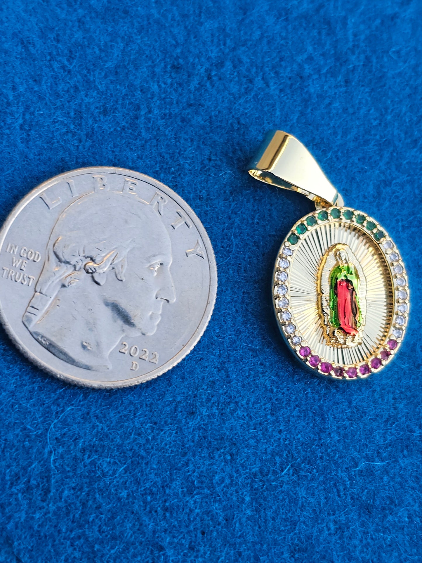 JIJE MESIANO VIRGEN DE GUADALUPE BAñADO EN ORO DE 18K EN VARIEDAD DE ESTILOS