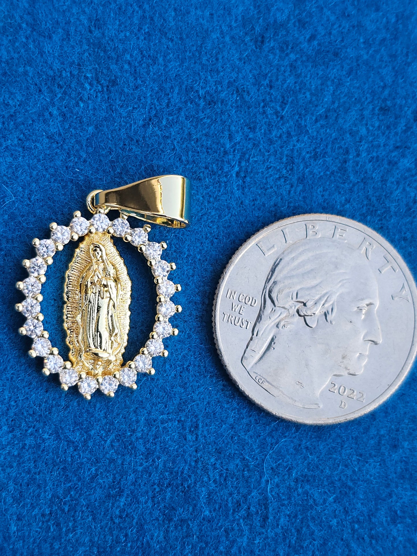 JIJE MESIANO VIRGEN DE GUADALUPE BAñADO EN ORO DE 18K EN VARIEDAD DE ESTILOS