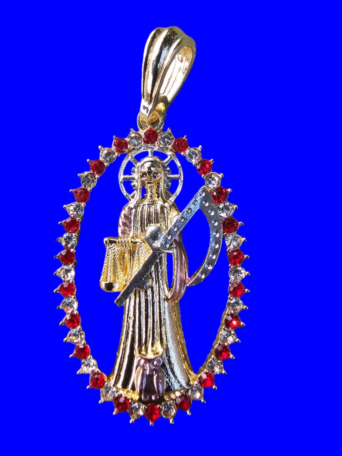 DIJE SANTA MUERTE EN VARIEDAD DE CZ DE COLORES Y BAñADO EN ORO DE 14K Y EN UN TAMAñ DE 2"- 21303